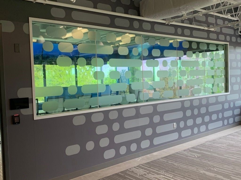 How to Choose Patterned Window Films: Fixed vs. Variable Prints