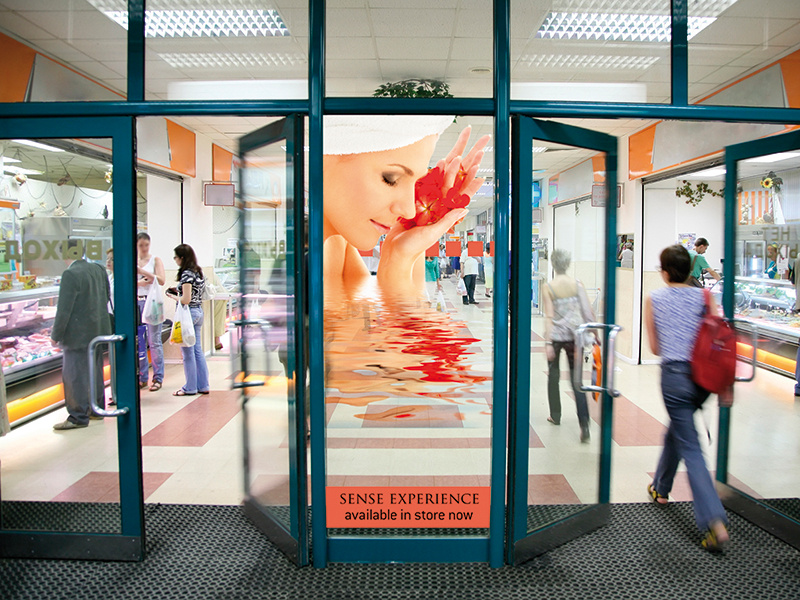 5 Digital Window Graphic Ideas For Retail Store Window Displays