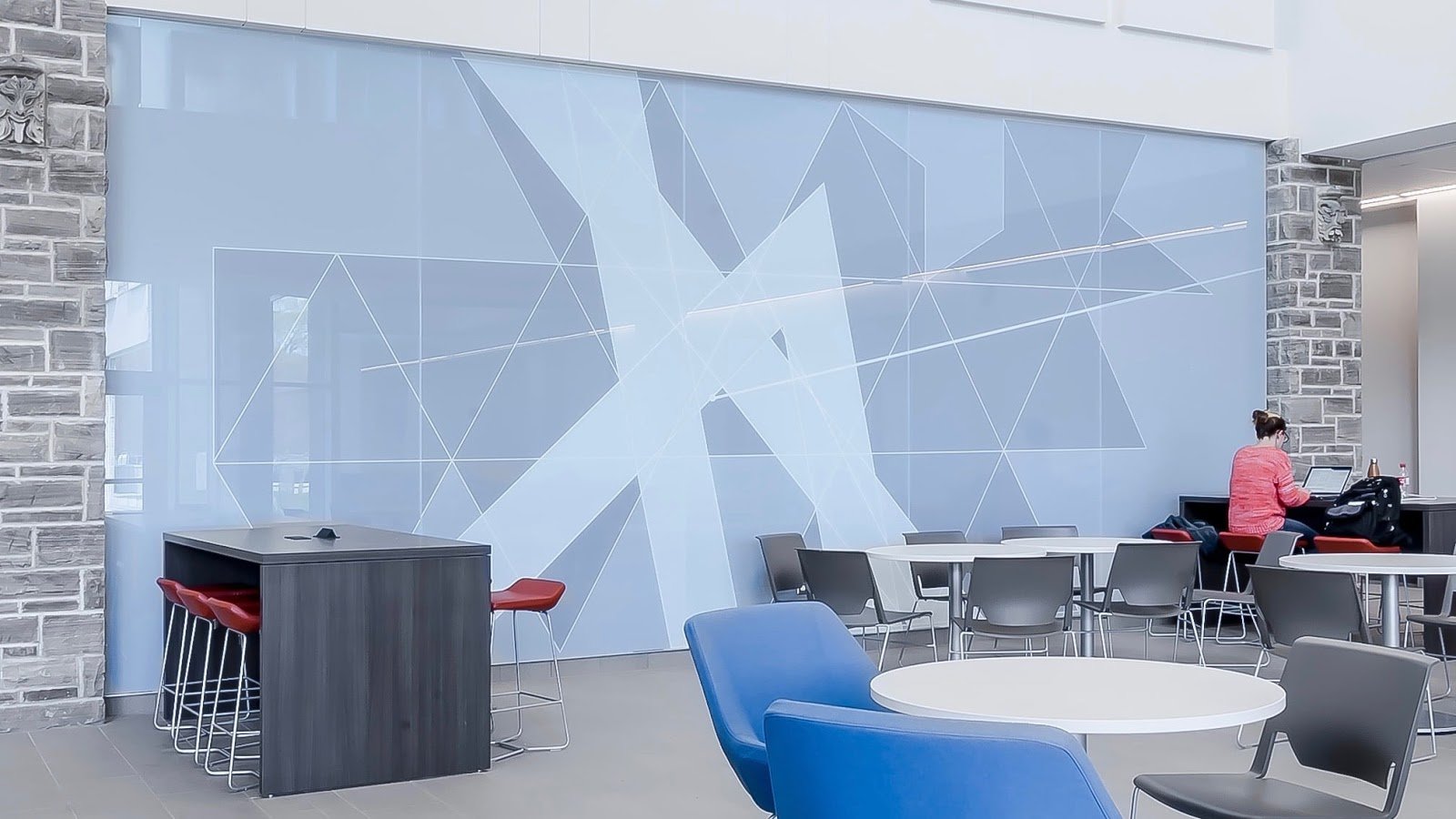 Reinforce a Company Brand with These 4 Modern Office Decor Ideas